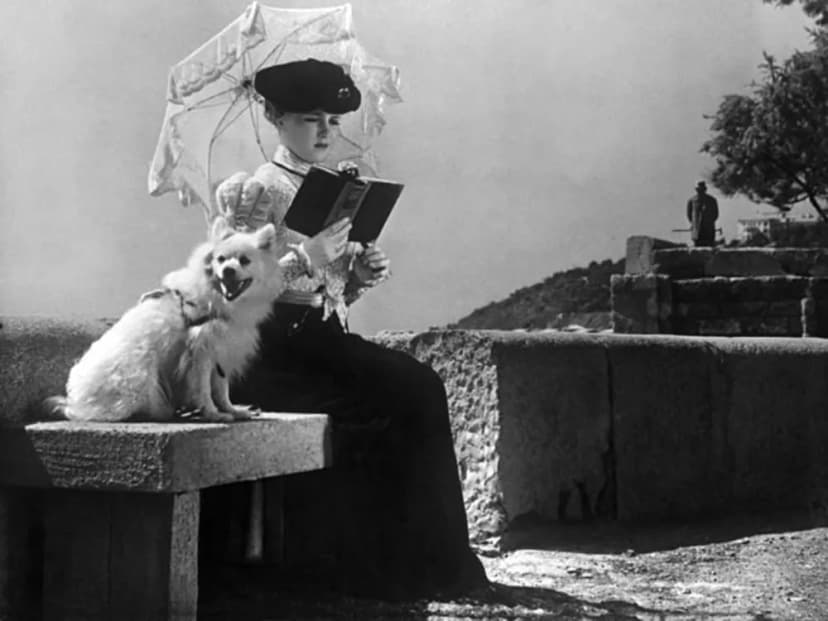 La dama del perrito